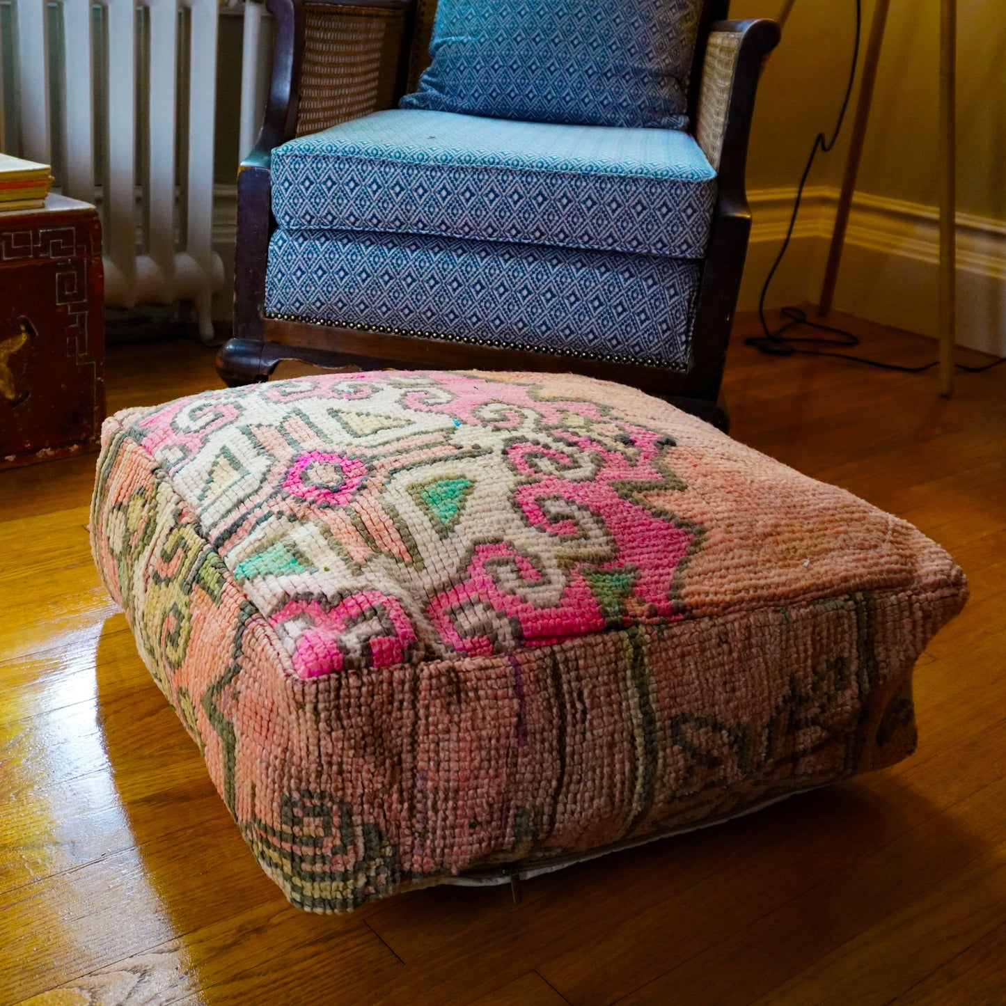 MP1047 Handwoven Moroccan Pouf – Simple Symmetry