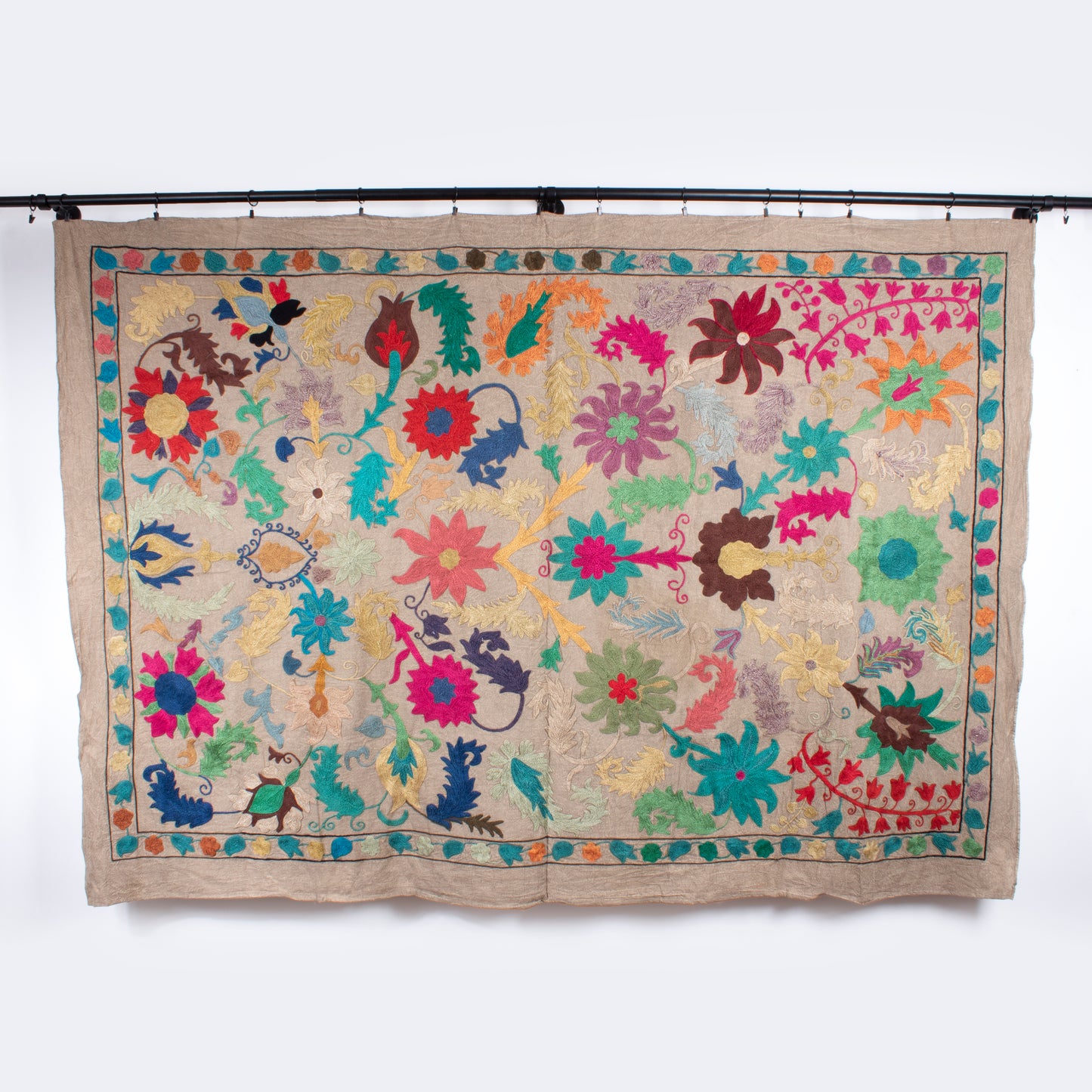 ES1005: Vintage Linen Suzani – Whimsical Floral Triumph