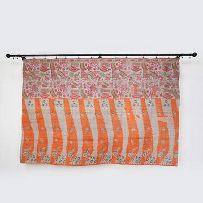 IK1009: Hand-Crafted Vintage Kantha Quilt – Detailed Grid & Flame Burst
