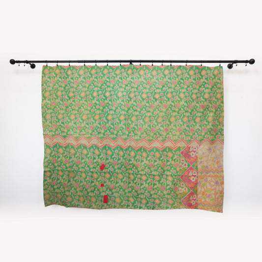 IK1010: Hand-Crafted Vintage Kantha Quilt – Verdant Garden & Vibrant Reverse