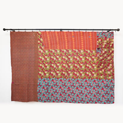 IK1011: Hand-Crafted Vintage Kantha Quilt – Mid-Century Retro & Cottagecore Patchwork