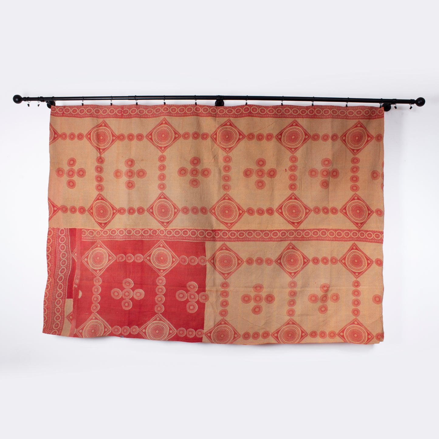 IK1019: Hand-Crafted Vintage Kantha Quilt – Jaipur Sunset & Tempered Pink