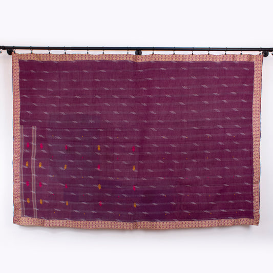 Handcrafted Vintage Kantha Quilt – Textile Treasure
