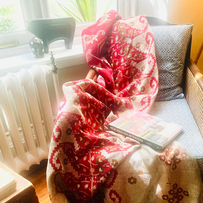 Handcrafted Vintage Kantha Quilt – Daisy Day
